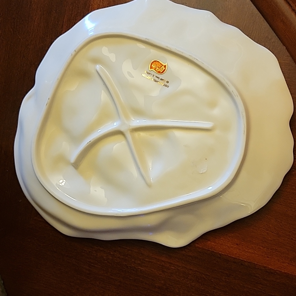 Lefton Distinctively Lefton Santa Claus plate white gold trim 9"x8.5" Excellent… - Picture 2 of 4